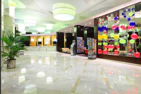 The Towers Of Chevron Renaissance - Holidays Gold Coast - Accommodation Daintree 15