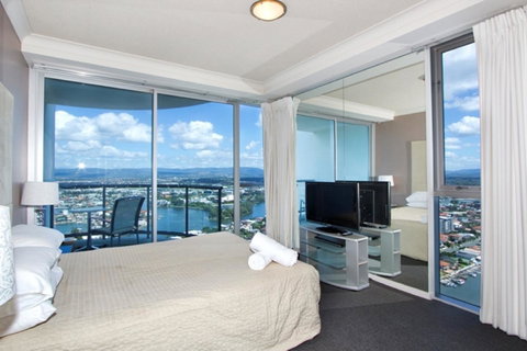 The Towers Of Chevron Renaissance - Holidays Gold Coast - Accommodation Daintree 8
