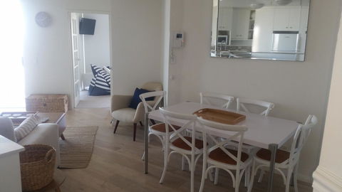 Crystal Bay On The Broadwater - Accommodation Daintree 23