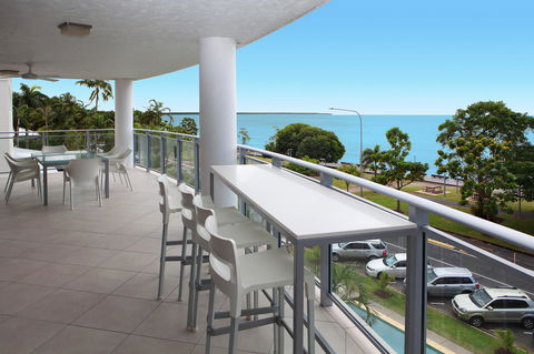 Vision Apartments - Accommodation Daintree 8