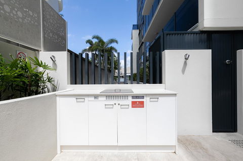 Sunset Retreat Mooloolaba - Accommodation Daintree 36