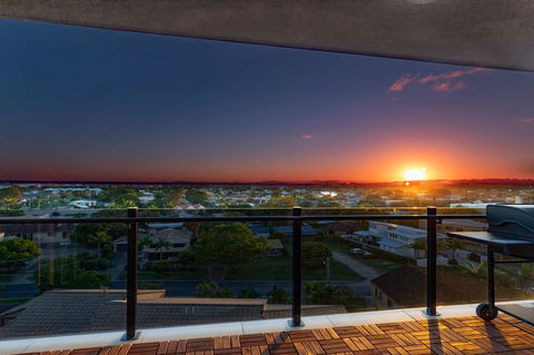 Sunset Retreat Mooloolaba - Accommodation Daintree 17