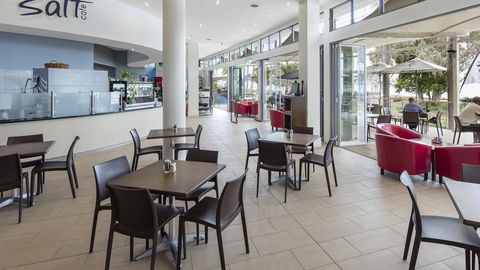 Oaks Hervey Bay Resort And Spa - Accommodation Daintree 26