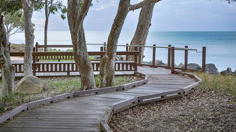 Oaks Hervey Bay Resort And Spa - Accommodation Daintree 4