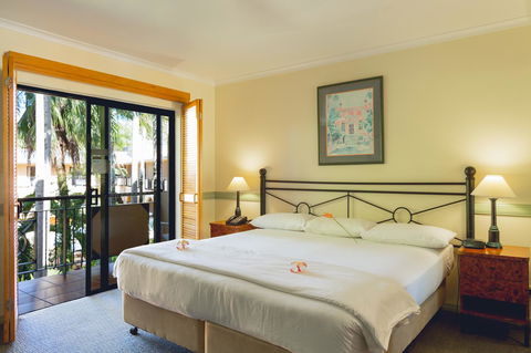 Palm Royale Cairns - Accommodation Daintree 28