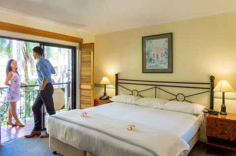 Palm Royale Cairns - Accommodation Daintree 26