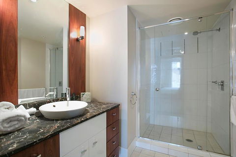 Towers Of Chevron - Private Apartment - Accommodation Daintree 4
