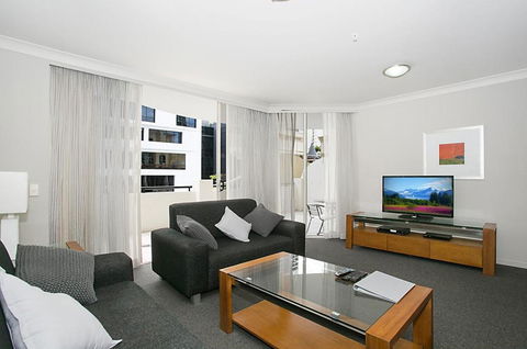 Towers Of Chevron - Private Apartment - Accommodation Daintree 2