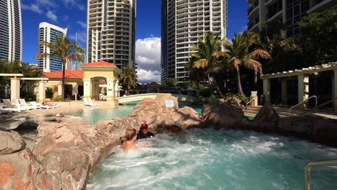 Towers Of Chevron - Private Apartment - Accommodation Daintree 10