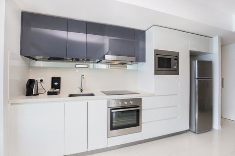 Gold Coast Private Apartments - H Residences, Surfers Paradise - Accommodation Daintree 24