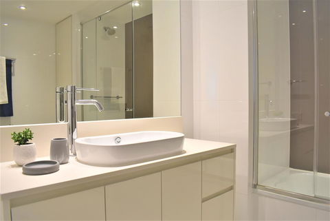 Gold Coast Private Apartments - H Residences, Surfers Paradise - Accommodation Daintree 13