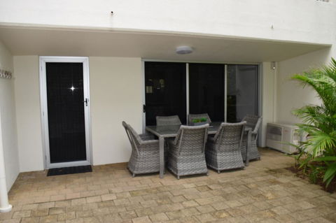 Raintrees Moffat Beach - Accommodation Daintree 10