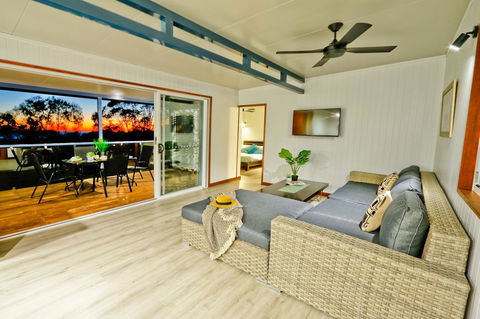 The Summit 1770 - Accommodation Daintree 11