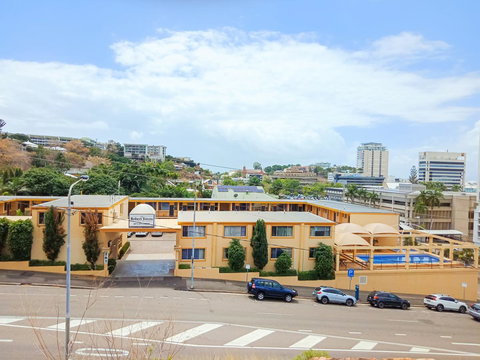 The Robert Towns - Accommodation Daintree 13