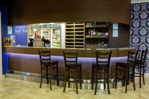 The Robert Towns - Accommodation Daintree 14