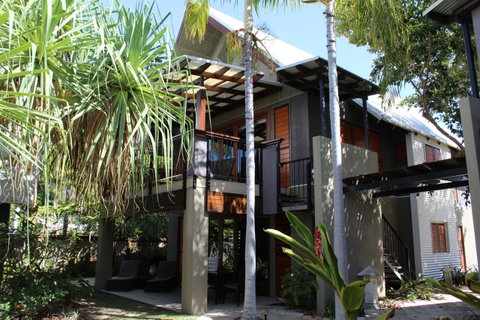 Pure Magnetic Villa 9 - Accommodation Daintree 4