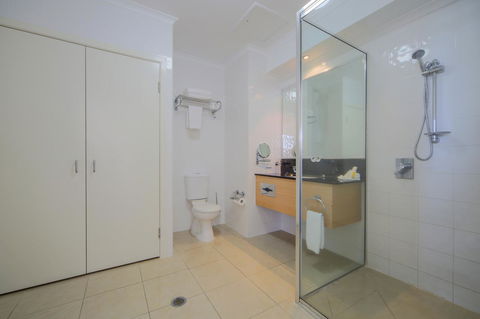 Mantra Mackay - Accommodation Daintree 21