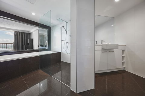 Novotel Surfers Paradise - Accommodation Daintree 20