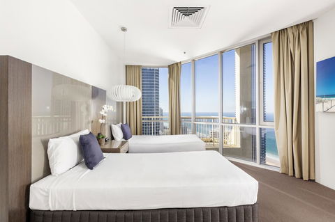 Novotel Surfers Paradise - Accommodation Daintree 2