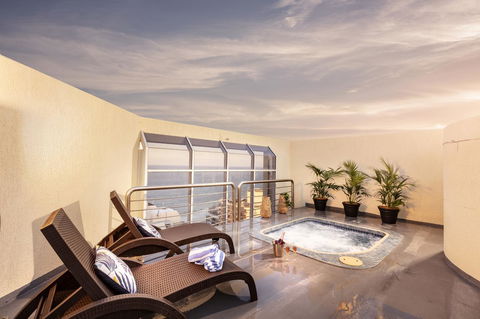 Novotel Surfers Paradise - Accommodation Daintree 1