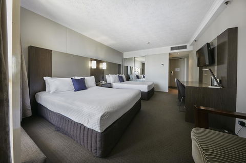 Novotel Surfers Paradise - Accommodation Daintree 11