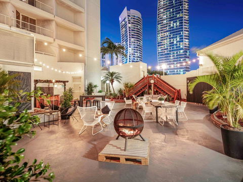 Novotel Surfers Paradise - Accommodation Daintree 0