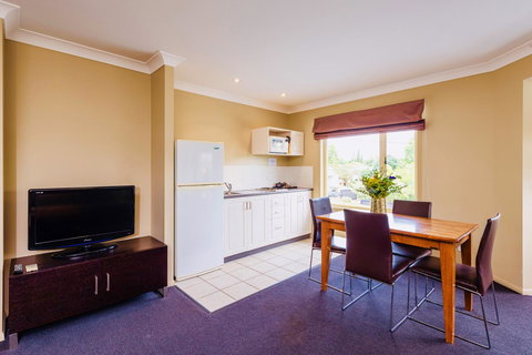 Ambassador On Ruthven - Accommodation Daintree 27