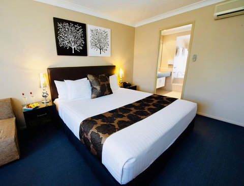 Ambassador On Ruthven - Accommodation Daintree 2