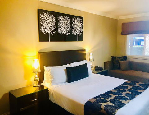 Ambassador On Ruthven - Accommodation Daintree 40