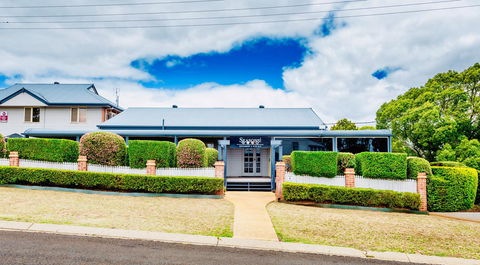 Ambassador On Ruthven - Accommodation Daintree 33