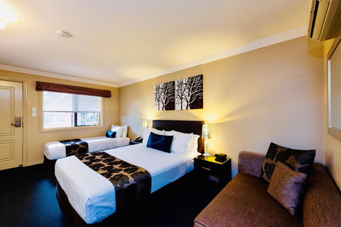 Ambassador On Ruthven - Accommodation Daintree 44