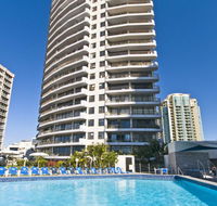 Surfers International Apartments - Accommodation Daintree