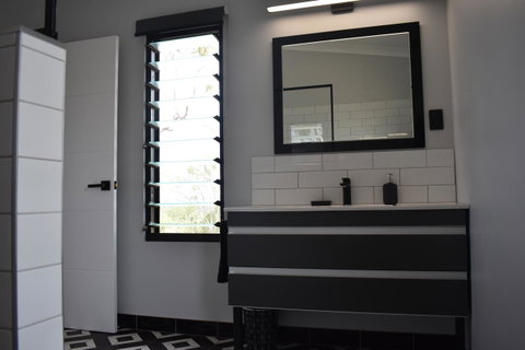 Ironbark House - Accommodation Daintree 26