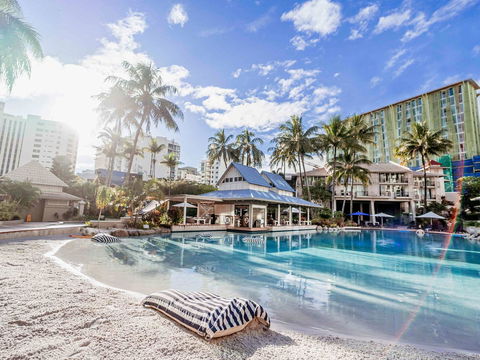 Novotel Cairns Oasis Resort - Accommodation Daintree 0