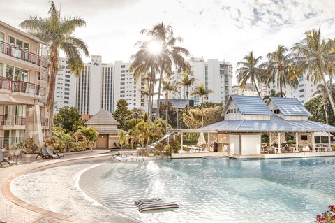 Novotel Cairns Oasis Resort - Accommodation Daintree 1