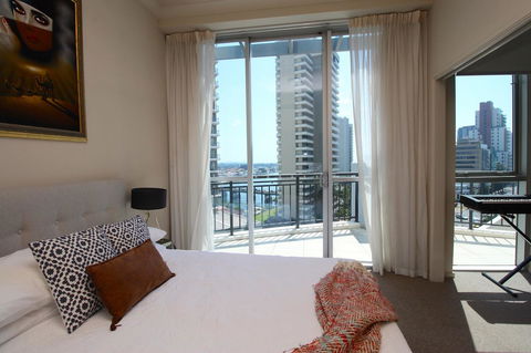 PeepSleep Chevron Towers - Accommodation Daintree 4
