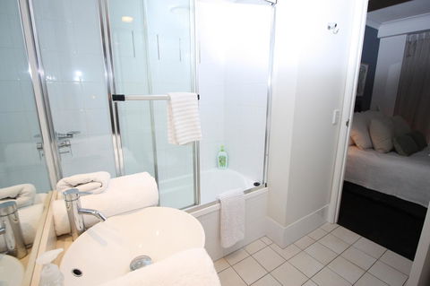 PeepSleep Chevron Towers - Accommodation Daintree 22