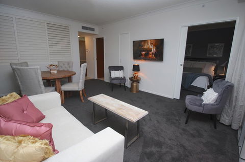 PeepSleep Chevron Towers - Accommodation Daintree 18