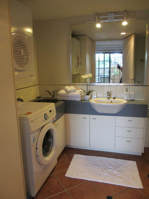 Powerhouse Apartments - Accommodation Daintree 6