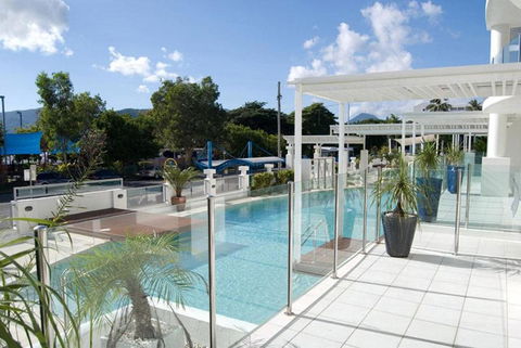 Waters Edge Apartment Cairns - Accommodation Daintree 5