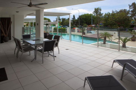 Waters Edge Apartment Cairns - Accommodation Daintree 10