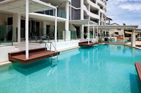Waters Edge Apartment Cairns - Accommodation Daintree 0