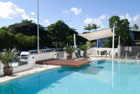 Waters Edge Apartment Cairns - Accommodation Daintree 7