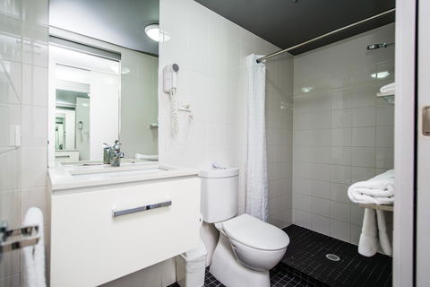 George Williams Hotel - Accommodation Daintree 43