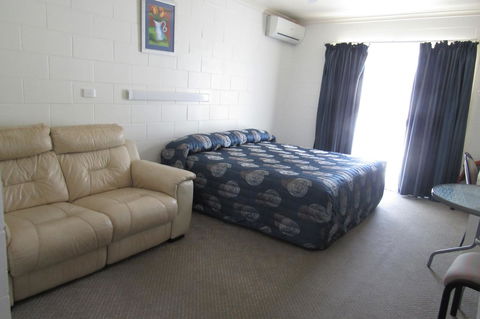 The Park Motel - Accommodation Daintree 3