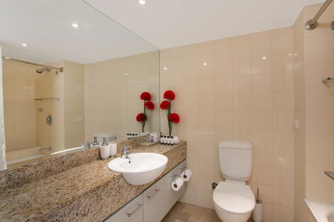 Palm Cove Beach Apartment - Accommodation Daintree 17