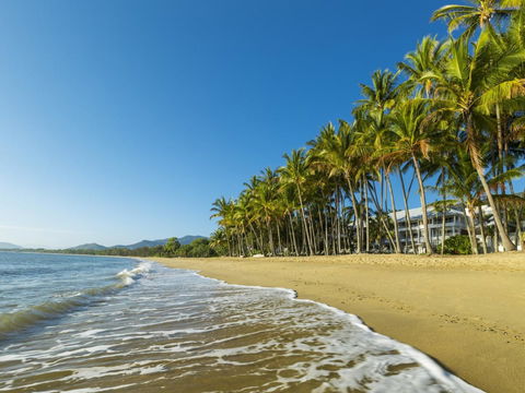 Palm Cove Beach Apartment - Accommodation Daintree 30