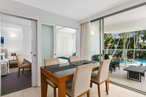 Palm Cove Beach Apartment - Accommodation Daintree 9