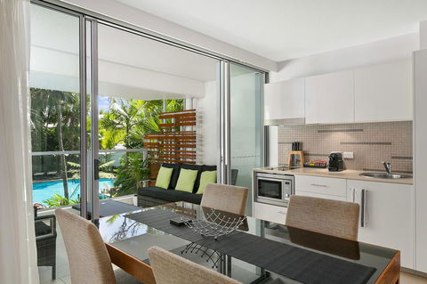 Palm Cove Beach Apartment - Accommodation Daintree 5
