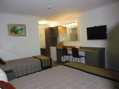 Burke & Wills Motor Inn - Accommodation Daintree 15